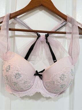 Victoria's Secret Pale Pink Lace Embellished Push-Up Bra